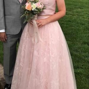 Beautiful pink Sherri Hill dress size 0